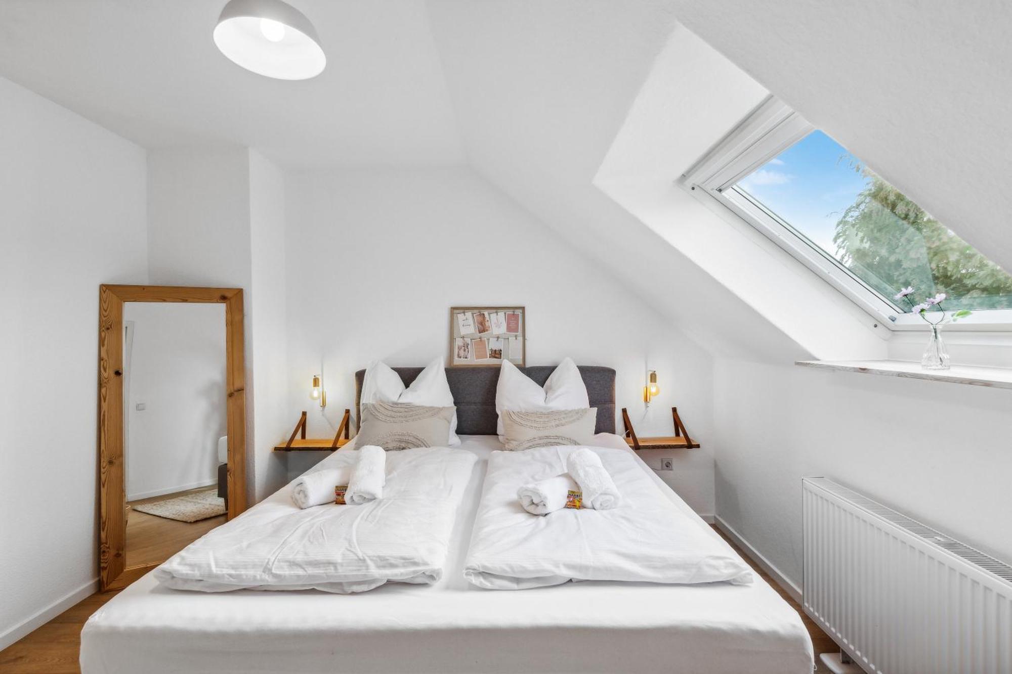 Citychalet- 73M2-Boxspringbett-Neu Renoviert-Kueche-Sehr Ruhig Bochum Extérieur photo