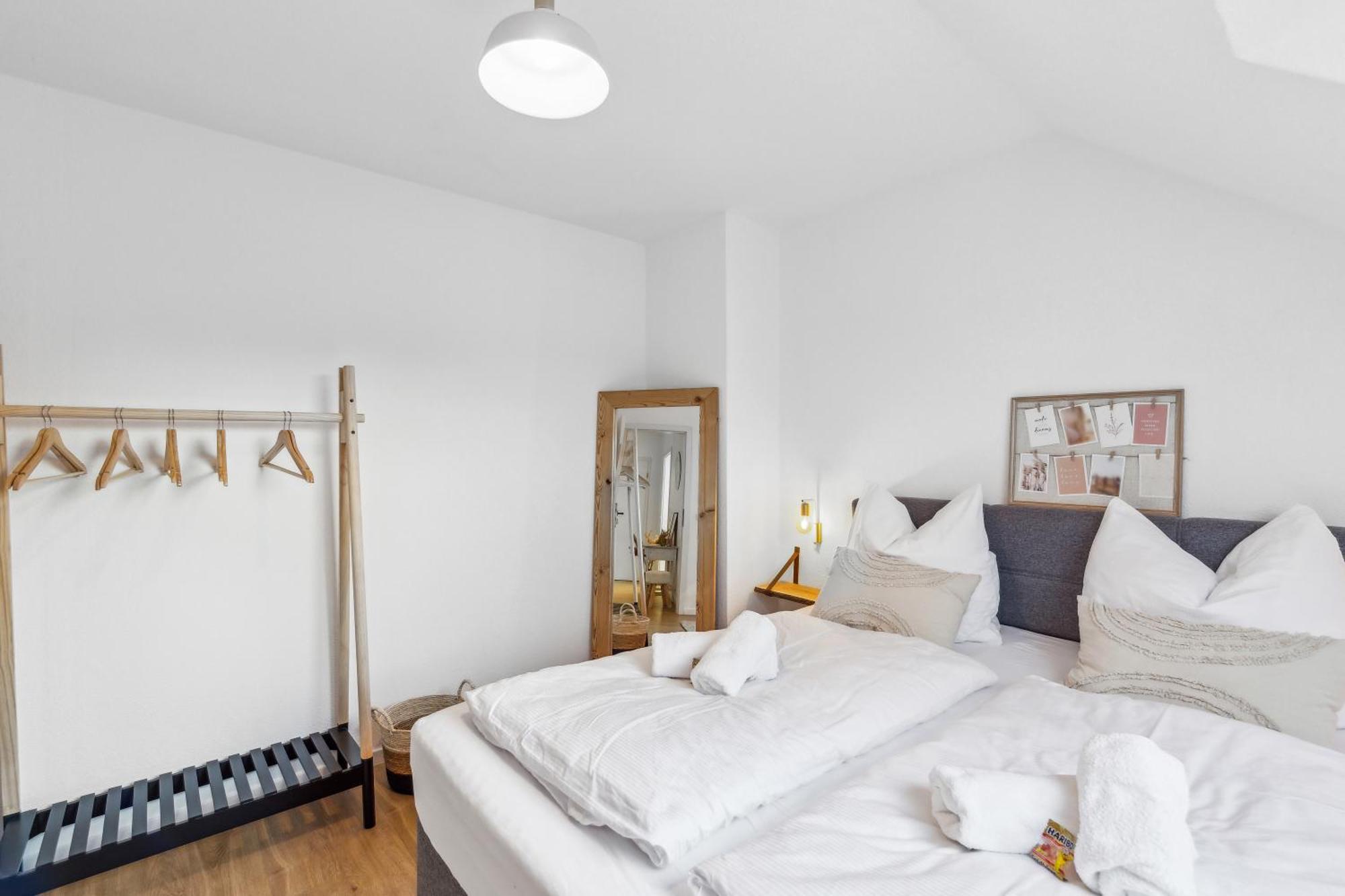 Citychalet- 73M2-Boxspringbett-Neu Renoviert-Kueche-Sehr Ruhig Bochum Extérieur photo